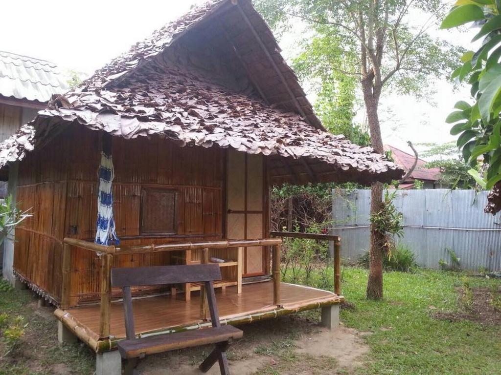 Pai Cat Hut Vandrarhem Rum bild